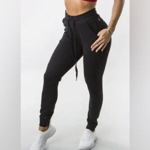 Buffbunny Jasmine Joggers - Size XS
